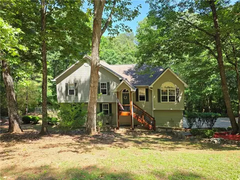 142 Cowan Dr SW, Cartersville, GA 30120