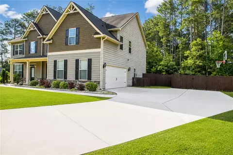 289 Greighmoor Ct, Loganville, GA 30052