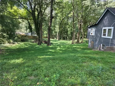892 Ridge Ave NW, Atlanta, GA 30318