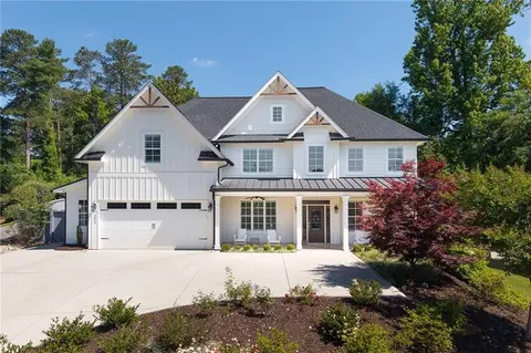 343 Pine Grove Rd, Roswell, GA 30075