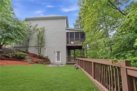 682 Montglade Ct, Suwanee, GA 30024