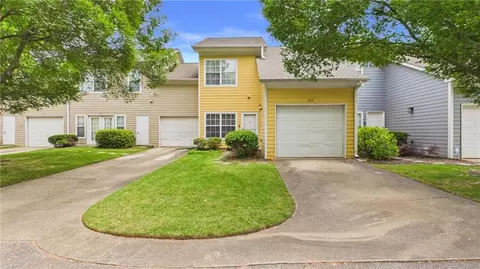 230 Amal Dr SW #202, Atlanta, GA 30315
