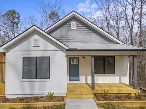 234 Lake View Dr, Lavonia, GA 30553