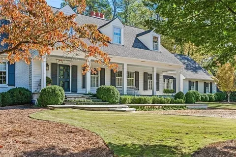 521 Heyward Cir NW, Marietta, GA 30064