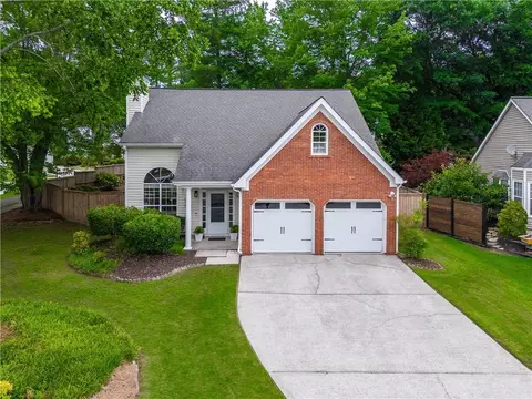 2800 Laurelwood Ln, Alpharetta, GA 30009