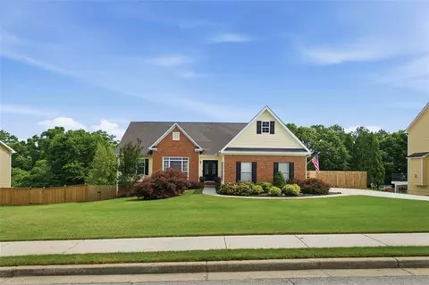 3132 Planters Mill Dr, Dacula, GA 30019