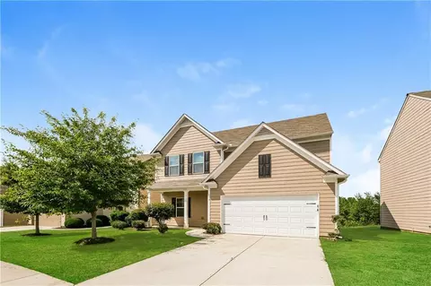 694 Independence Ave, Pendergrass, GA 30567