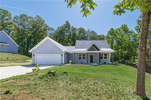 567 Martin Luther King Jr Dr, Jefferson, GA 30549