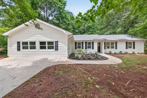 100 Willow Shoals Dr, Covington, GA 30016