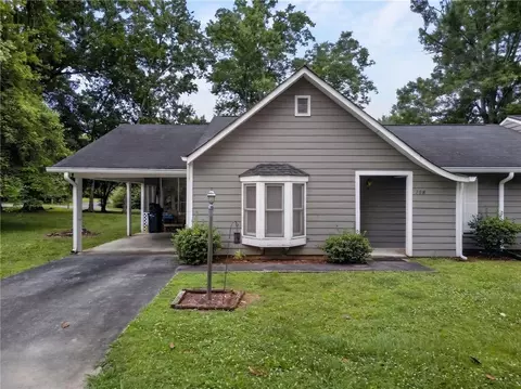108 Villas Ln NE, Rome, GA 30165