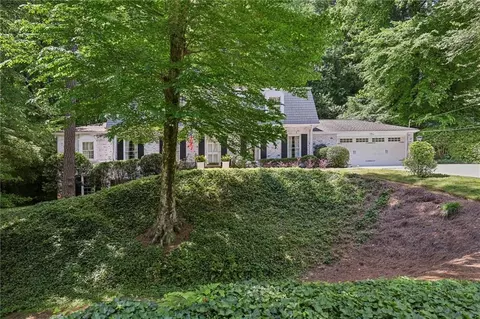 2577 Red Valley Rd NW, Atlanta, GA 30305