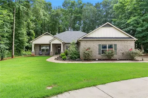 537 Forest Path, Jefferson, GA 30549 photo 3