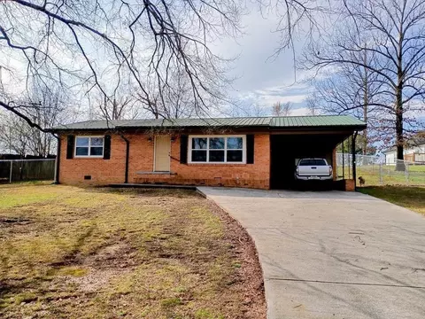 609 S 4th Ave, Chatsworth, GA 30705
