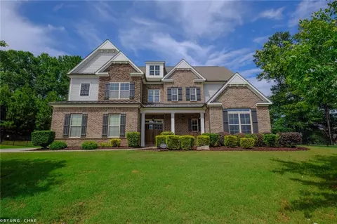 6050 Gallop Ct, Suwanee, GA 30024