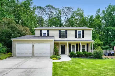 235 Barrington Dr E, Roswell, GA 30076