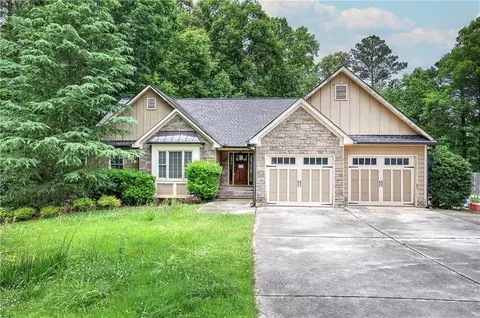 561 Holland Rd, Dallas, GA 30157