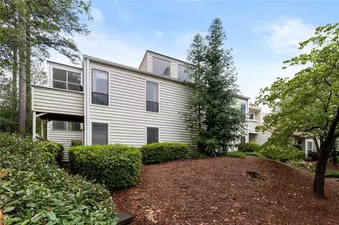 662 Serramonte Dr, Marietta, GA 30068