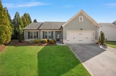 918 Camellia Ln, Jefferson, GA 30549