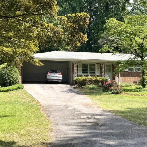 547 Rebecca St, Lawrenceville, GA 30046