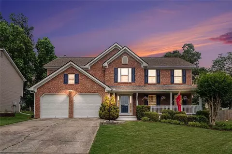 318 Dunagan Chase Dr, Lawrenceville, GA 30045