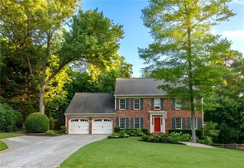 4895 Hampton Lake Dr, Marietta, GA 30068