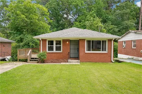 655 Albert St NW, Atlanta, GA 30318