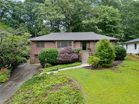 647 Willivee Dr, Decatur, GA 30033