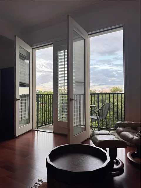 2277 Peachtree Rd NE #501, Atlanta, GA 30309