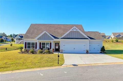 149 Peachwood Ln, Homer, GA 30547
