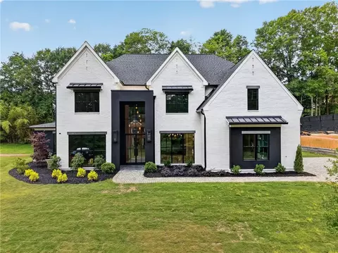 423 Lynne Cir, Alpharetta, GA 30009