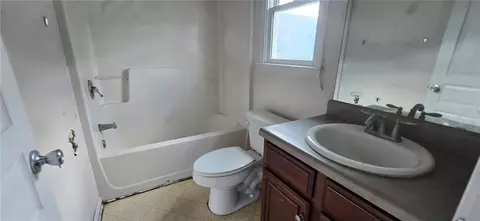 Bath - 55 Harrison Cir, Covington, GA 30016 photo 2 of 2