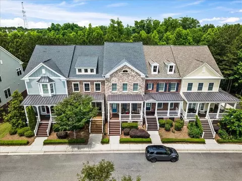 1233 Parkstead Ln, Alpharetta, GA 30004