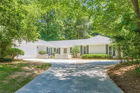 4296 Huntington Cir, Atlanta, GA 30338