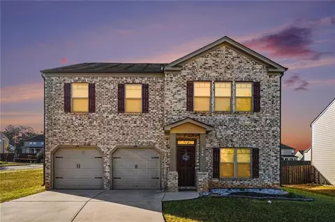 216 Loganview Dr, Loganville, GA 30052