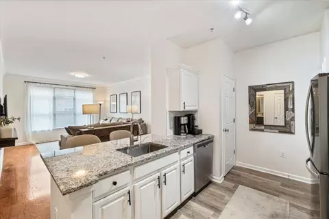 955 Juniper St NE #3226, Atlanta, GA 30309