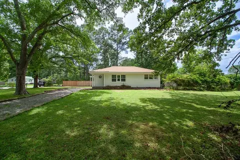 127 Plymouth Rd NW, Rome, GA 30165