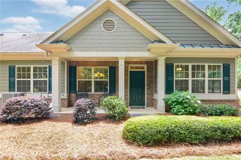 5005 Flycatcher Dr, Alpharetta, GA 30004