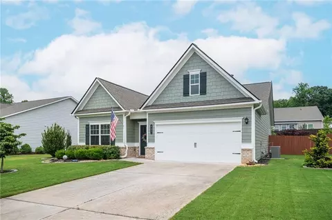 702 Owens Cir, Canton, GA 30115