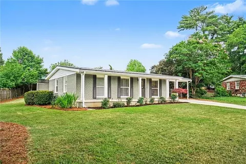 1801 Lochlomand Ln SE, Smyrna, GA 30080