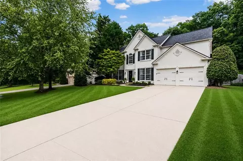 735 Mountclaire Dr, Cumming, GA 30041