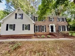 1367 Arlene Ct SW, Lilburn, GA 30047