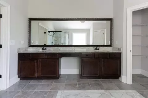 Bath - 3079 Hidden Falls Dr, Buford, GA 30519 photo 2 of 5