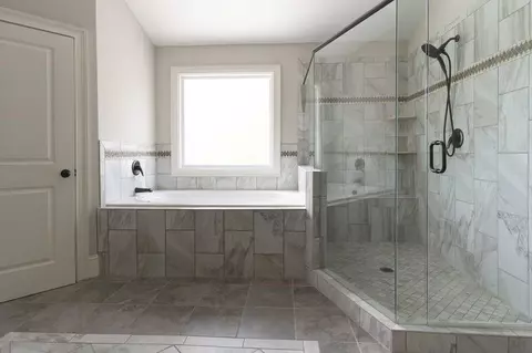 Bath - 3079 Hidden Falls Dr, Buford, GA 30519 photo 3 of 5