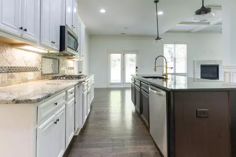 Kitchen - 3079 Hidden Falls Dr, Buford, GA 30519 photo 3 of 3