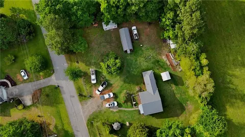 4905 Hudson Rd, Loganville, GA 30052