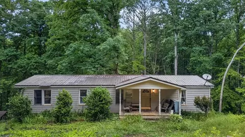 472 Old Mccoy Pl, Waleska, GA 30183