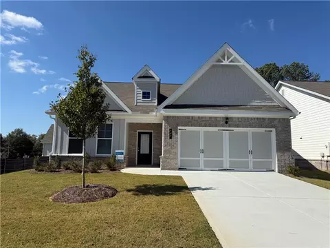 727 Kestrel Dr, Loganville, GA 30052