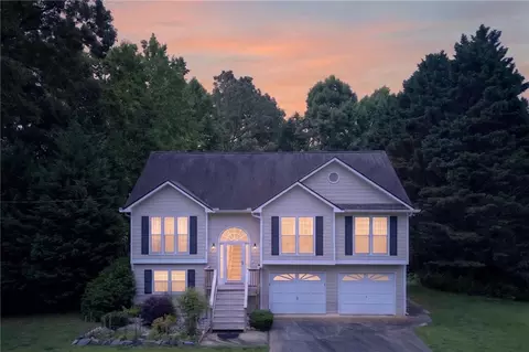 115 Valor Ridge Dr, Dallas, GA 30132