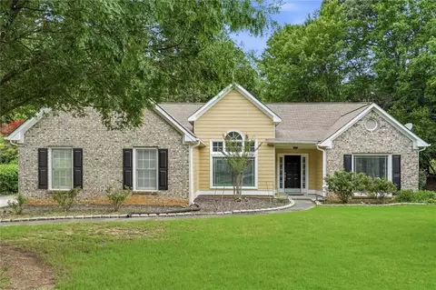 727 Eight Point Ct, Suwanee, GA 30024