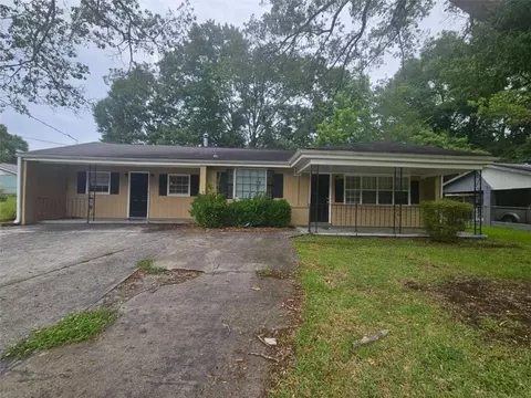 501 Ridgecrest Dr, Riverdale, GA 30274